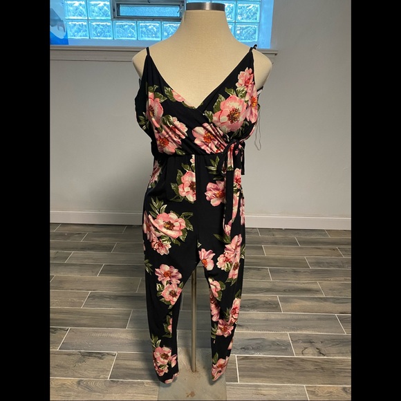 Romper - Picture 1 of 2